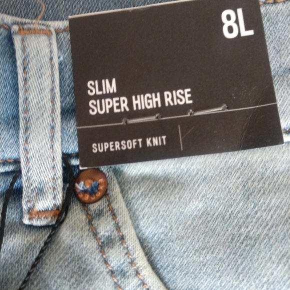 Jeans - Picture 4 of 5